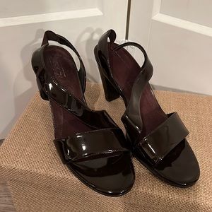 Aerology Heels Brown Size 9